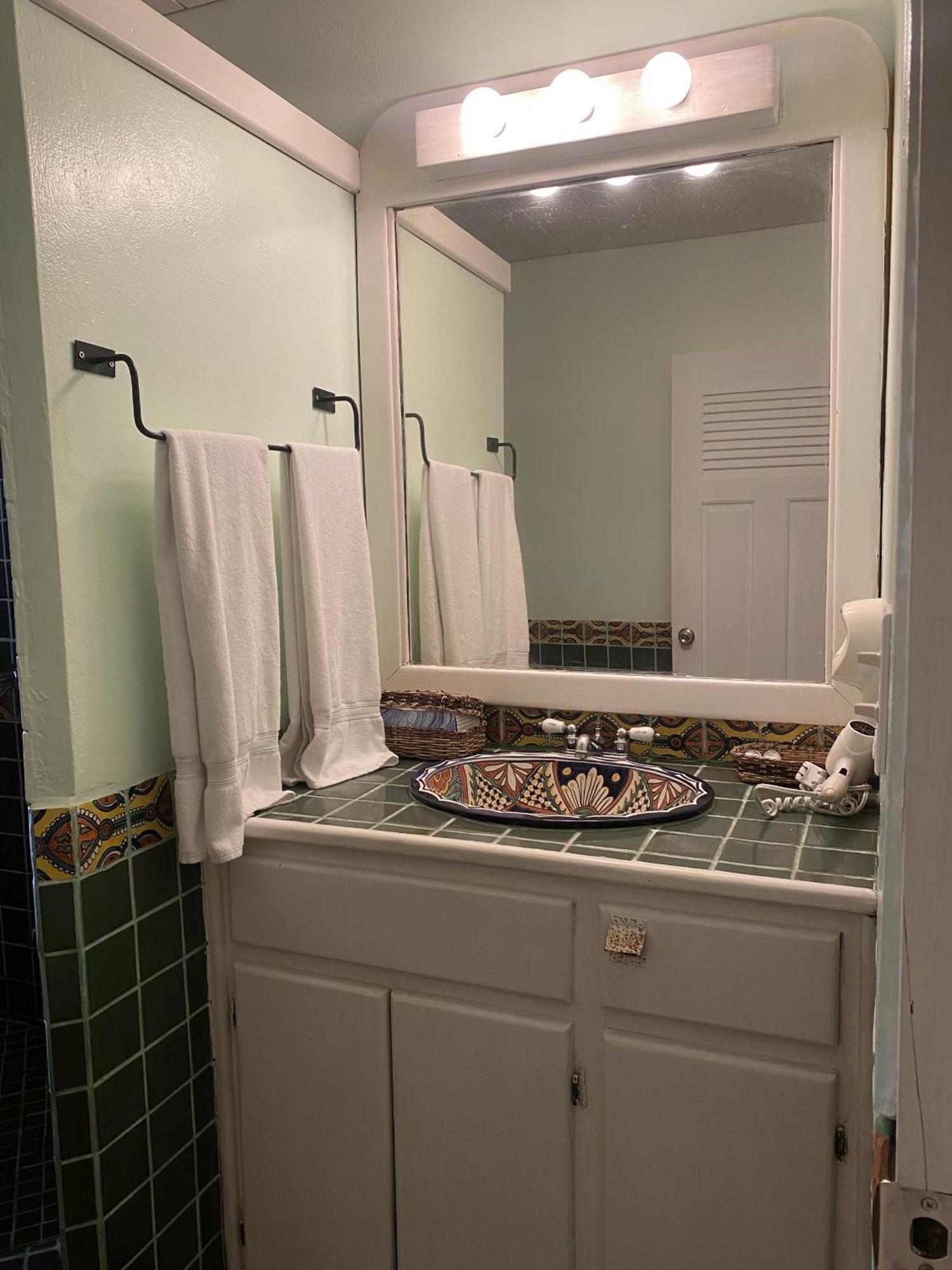 Tranquility Beach Suites Placencia Δωμάτιο φωτογραφία